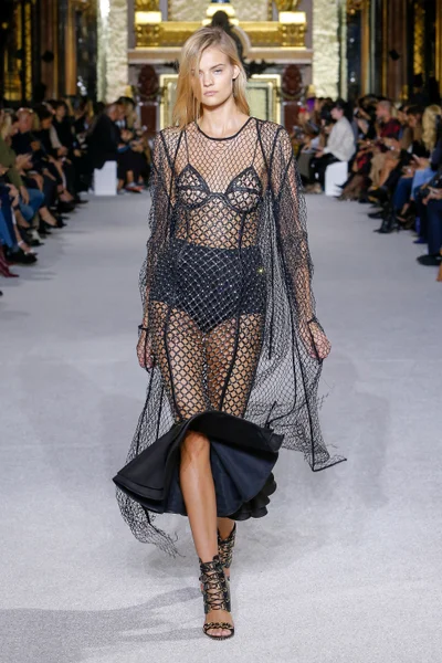 Look 80